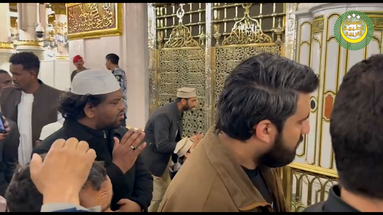 انشاد ريح المكرم في الاراضي تفوح بصوت الشيخ الجيلي ابو الدخيرة الروي الاستاذ الشيخ عبد المحمود