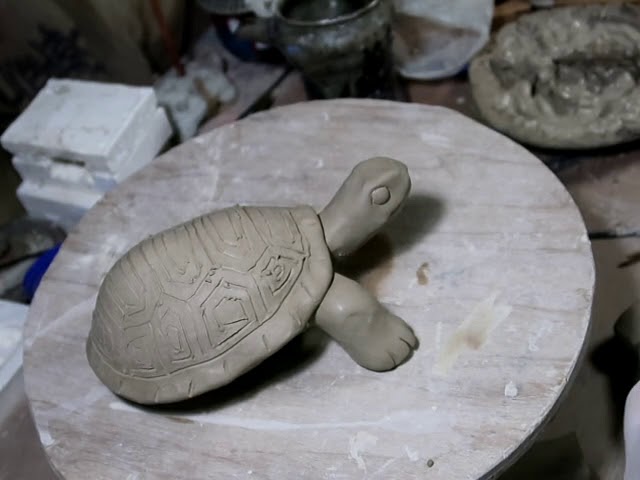 pottery:How to make Ceramics turtle. 陶芸 粘土で亀の人形つくって