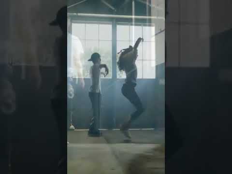 الجزء الثاني من فيديو قصه حب مراهقه جننت العالم 