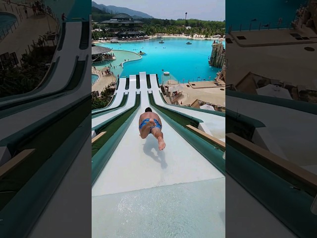 Extreme diving from Super Slide 😱😁🔥 #pool #show #phuket #slide #waterpark #challenge #tiktok #viral class=