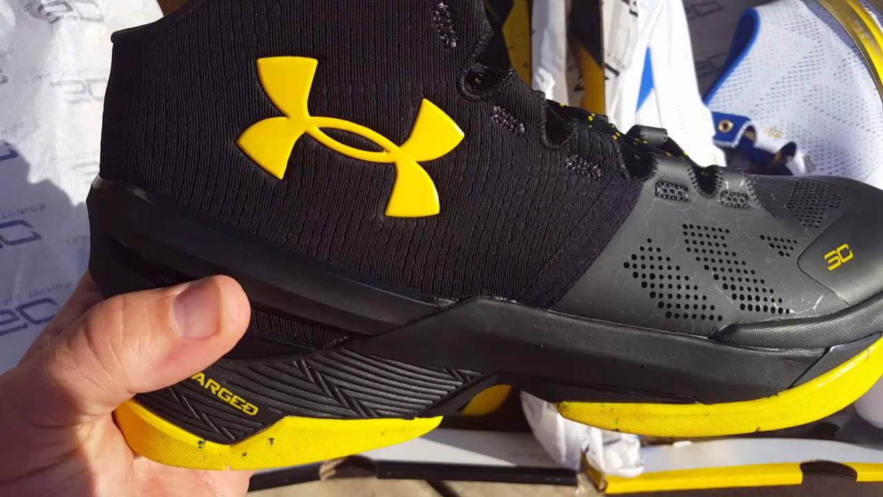 Under Armour Curry 2 Black Knight and Gold Rings - YouTube