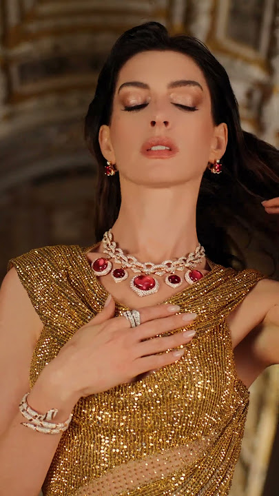 Anne Hathaway | Bulgari Mediterranea High Jewelry Collection