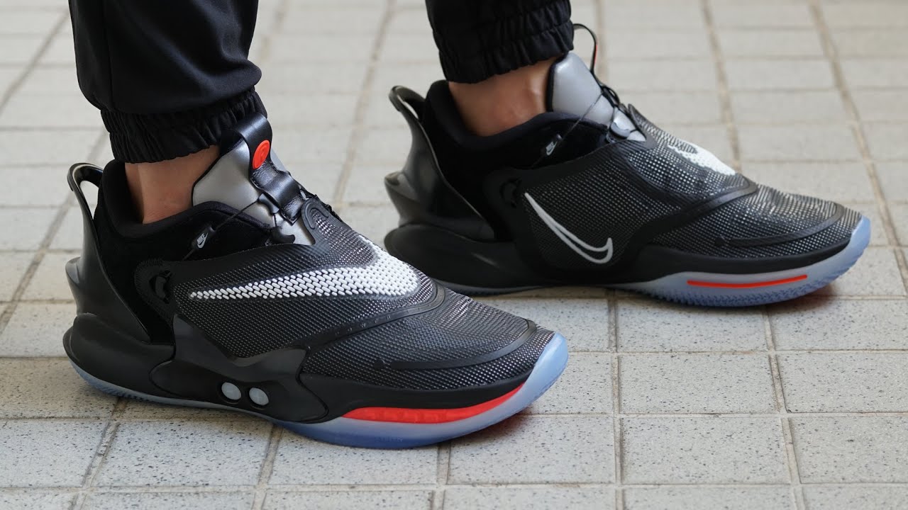 nike self lacing shoes review