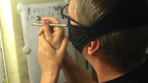 Airbrush for Beginners - Learn Along with Mel 4 - Mask, lettering, bottles and ventilation