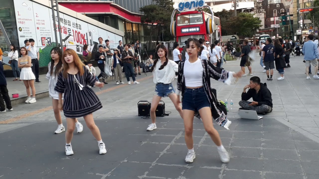190612 Sinchon Florus Busking2