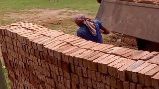 Brick unloading