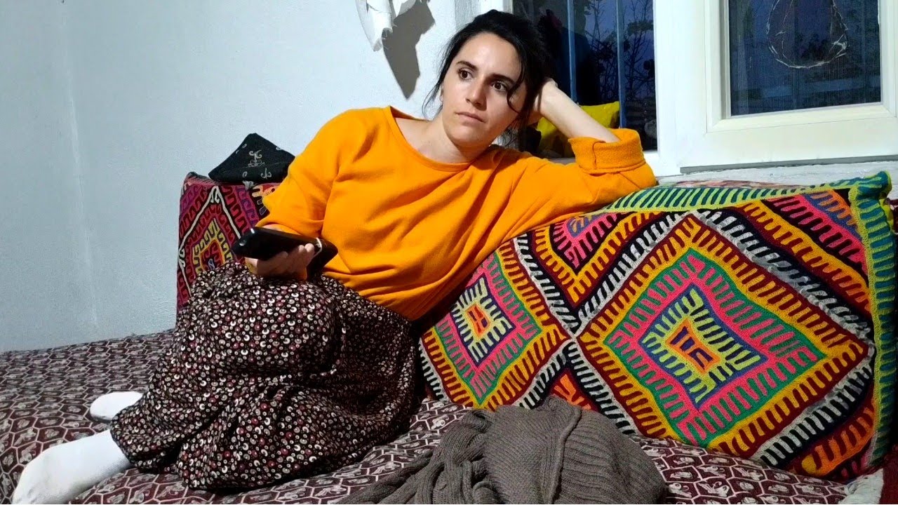 Петухов жарили на дровах \ Ужин в деревне \ Деревенские дела