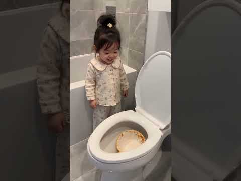 Quào máy rửa bát đĩa mới à #viral #baby #cute