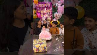 Cake K Liye Hui Anant Ki Fight