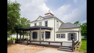 802 North Wharton Street in El Campo TX