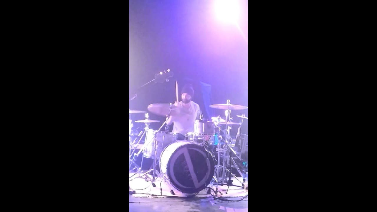 Slaves live