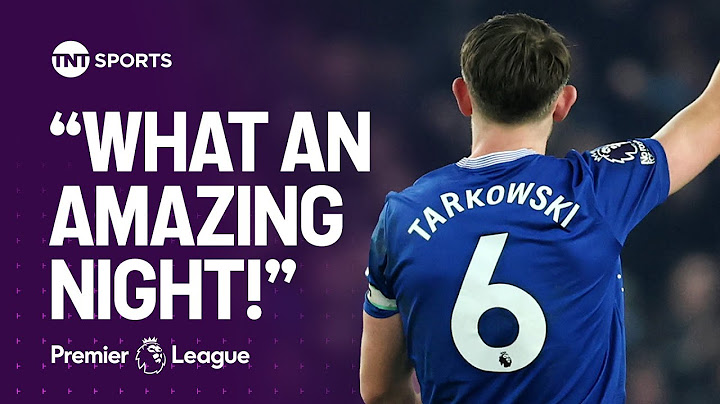 Everton's James Tarkowski reacts after scoring STUNNING equaliser in injury time vs Liverpool 💙