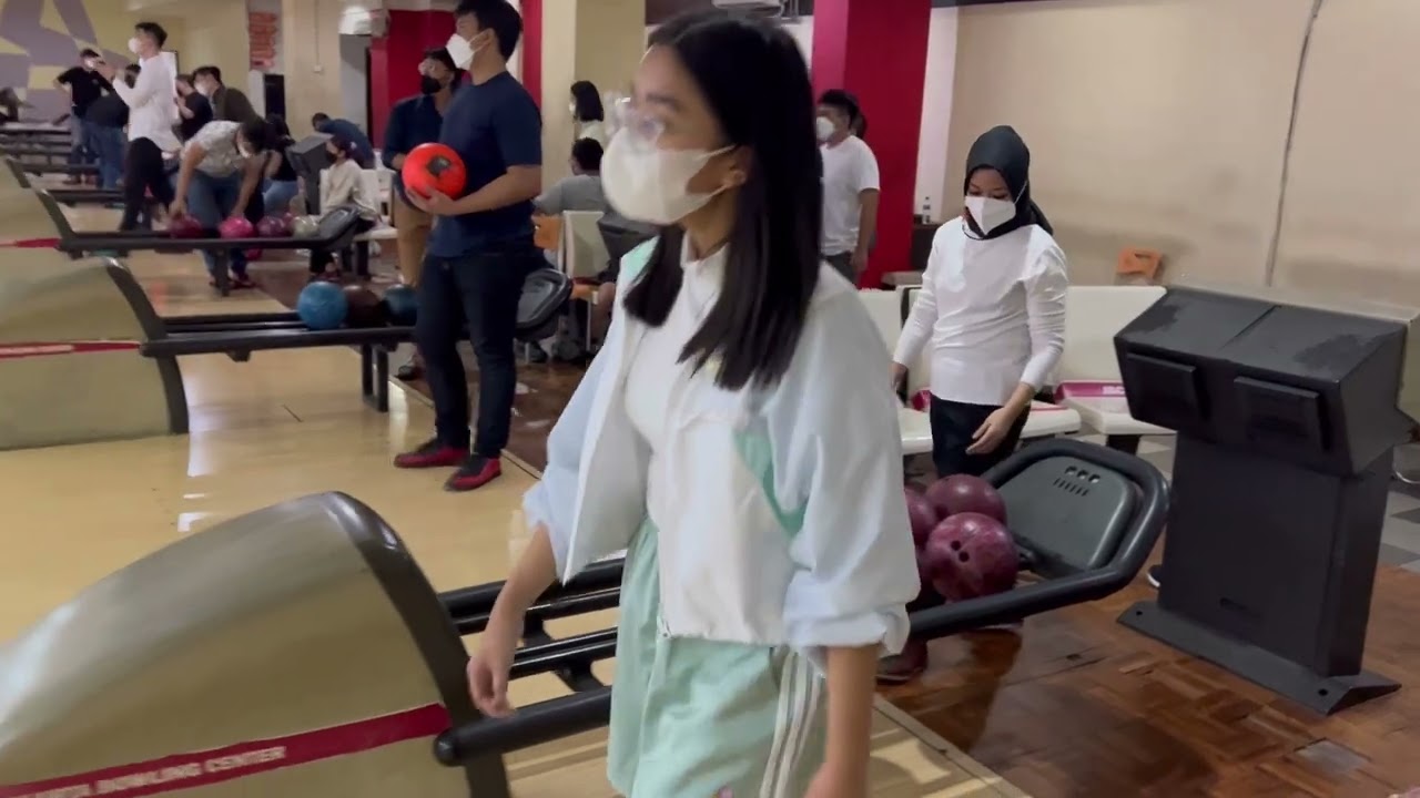 FIRST TIME MAIN BOWLING !!! BARENG SUHEIL