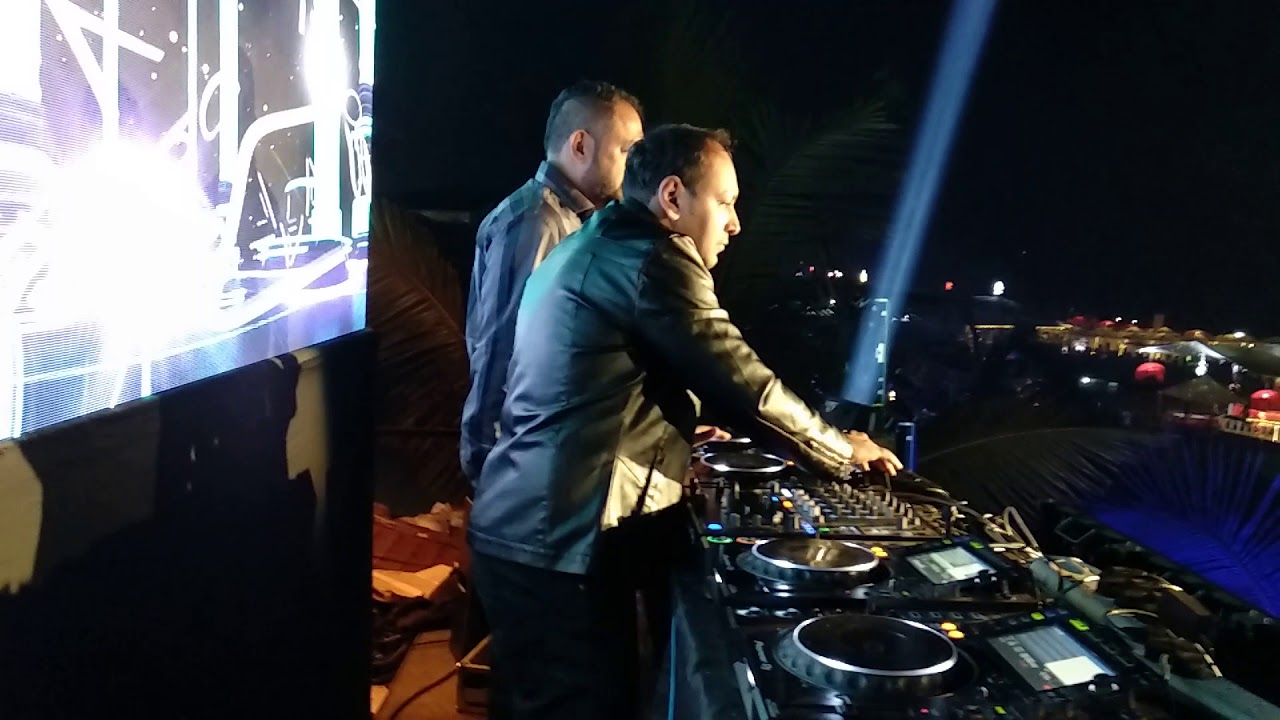 DJ V-Key at LAS OLAS GOA