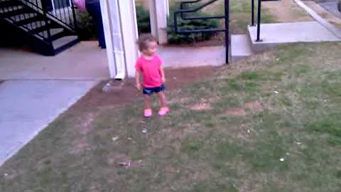 my lil doodies dancing to I like the way you move