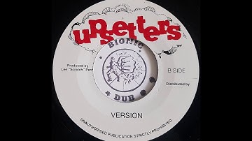 LEE PERRY - Dreadlocks In  Moonlight [1977]
