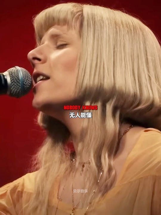 AURORA RUNAWAY LIVE PERFORMANCE ❤🔥