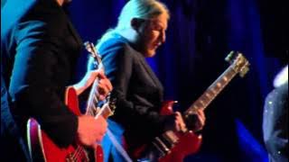 Joe Bonamassa, Dusty Hill, Derek Trucks and Billy Gibbons - Going Down (HD)