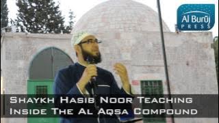 Shaykh Hasib Noor teaching after Fajr in Masjid al Aqsa