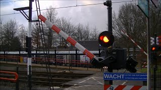 Spoorwegovergang Rosmalen  Dutch Railroad Crossing