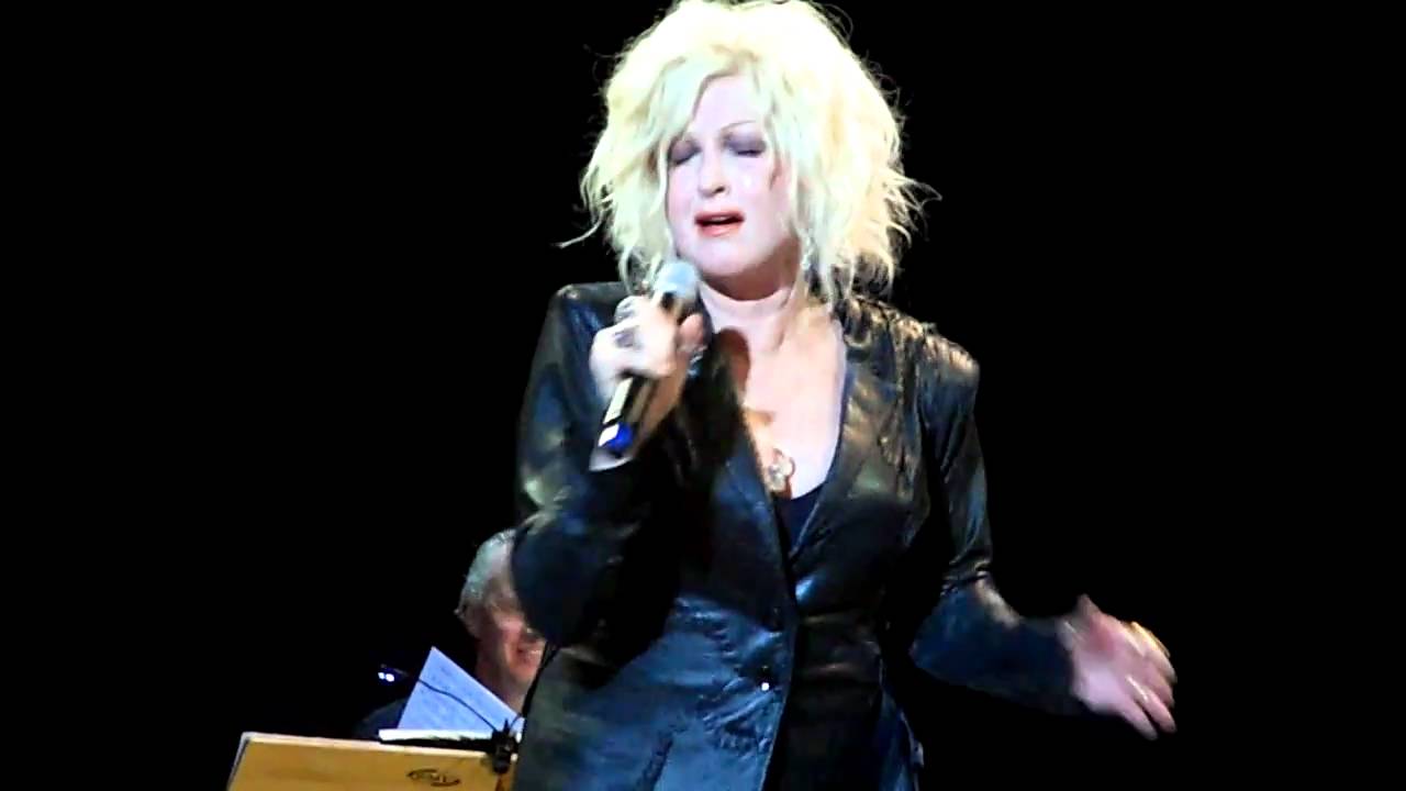 Cyndi Lauper Recife "Goonies R Good Enough" HD YouTube