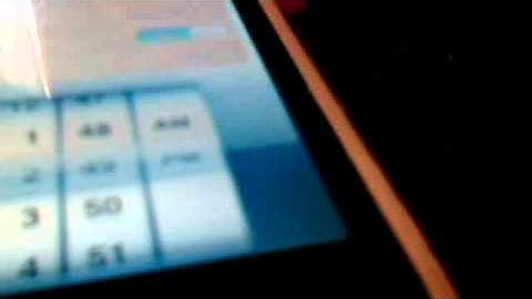 IPOD TOUCH - How to set an alarm and put apps together