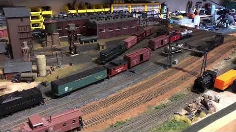 Model Railroad Adventures with Bill E24 - HO Scale Model Railroad.  4X16 - 2nd module running