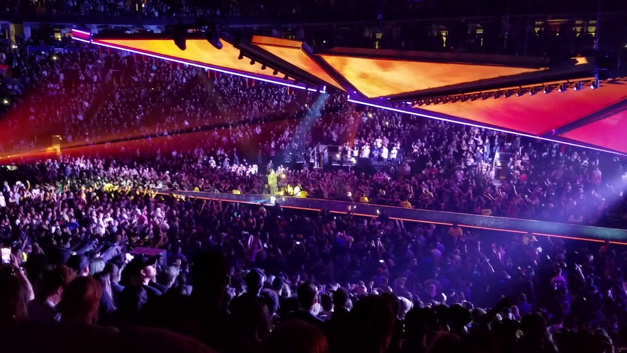 I feel it Coming - The Weeknd (Legend of the Fall Tour)