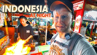 INDONESIA at Night!! / No Foreigners Here! / Indonesian Street Food Tour in Surabaya 2023