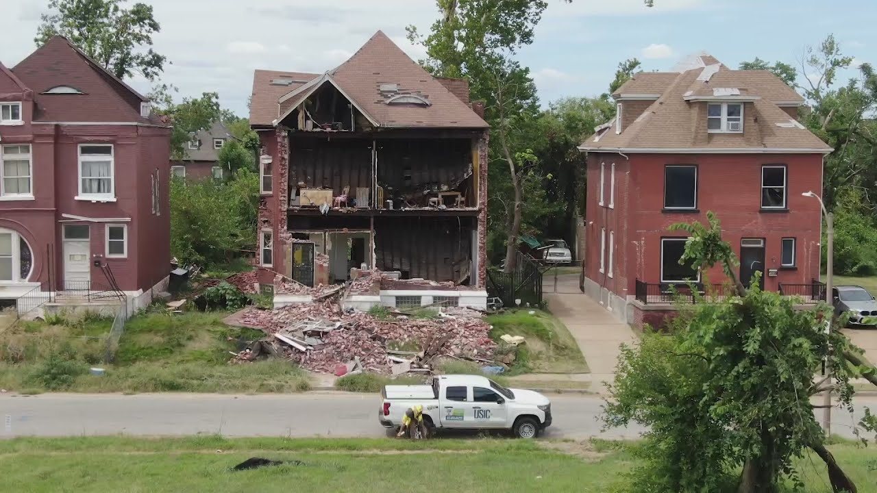 Work continues rebuilding and repairing homes after tornado - YouTube