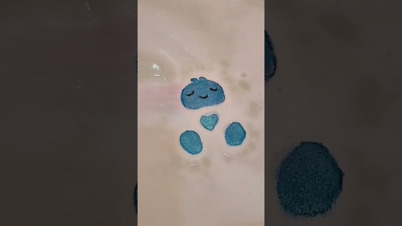 Yeti Bath Bomb With Surprise Inside 