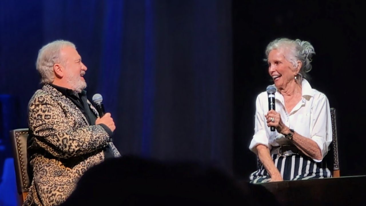 Marlyn Mason steals the show at Elvis event!