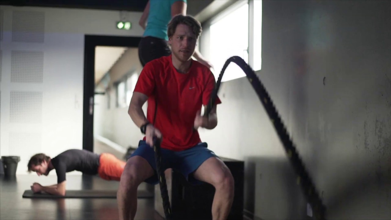 UN CENTRE DE REMISE EN FORME POUR TOUTE LA FAMILLE - YouTube