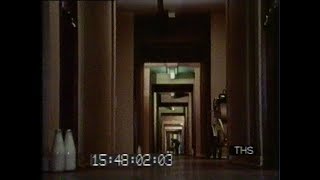 1970s Milkman | Milk Delivery | Living in a block of flats | 1970s London | Report | 1971 screenshot 4