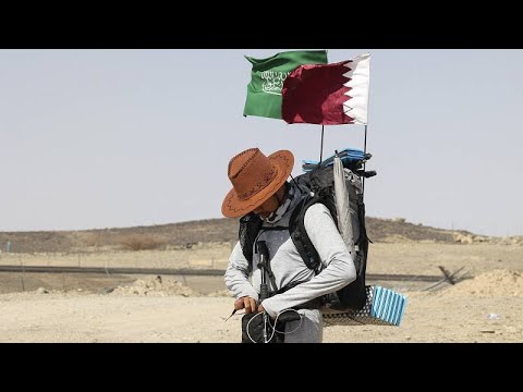 فيديو: سعودي يسافر إلى قطر مشيا على الأقدام لحضور مباريات كأس العالم…