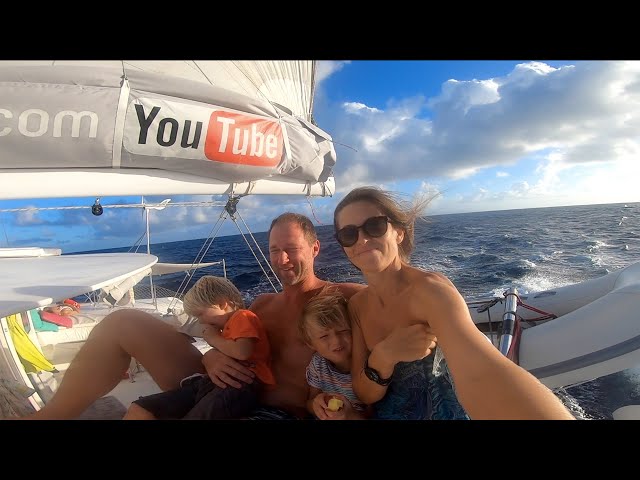 WE ARE A FAMILY LIVING ON A SAILBOAT ⛵ WHY DID WE DECIDE TO LIVE OFF THE GRID?