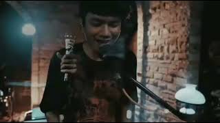 Thirteen - Selamanya (Live Pelatar)