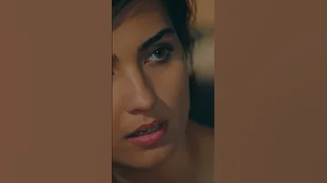 لا يترك جسور سوهان في السرير جسور والجميلة Shorts 