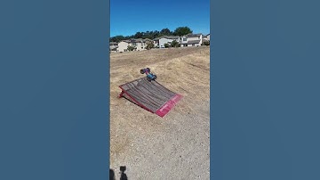 Traxxas Rustler BASHING #traxxas #rccars #music #phonk #2025 #backflip #stunt