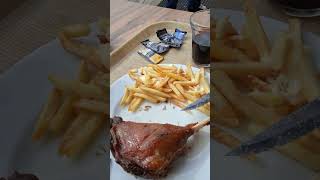 Lunch Aprés-Ski...
Full Ski Video Layer... Lunch Aprés-Ski...