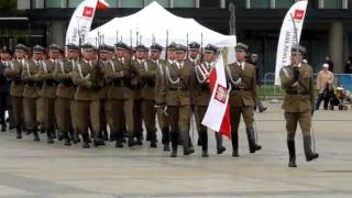 Defilada Wojska Polskiego - Plac Piłsudskiego - Święto Flagi Rp 02.05.2011