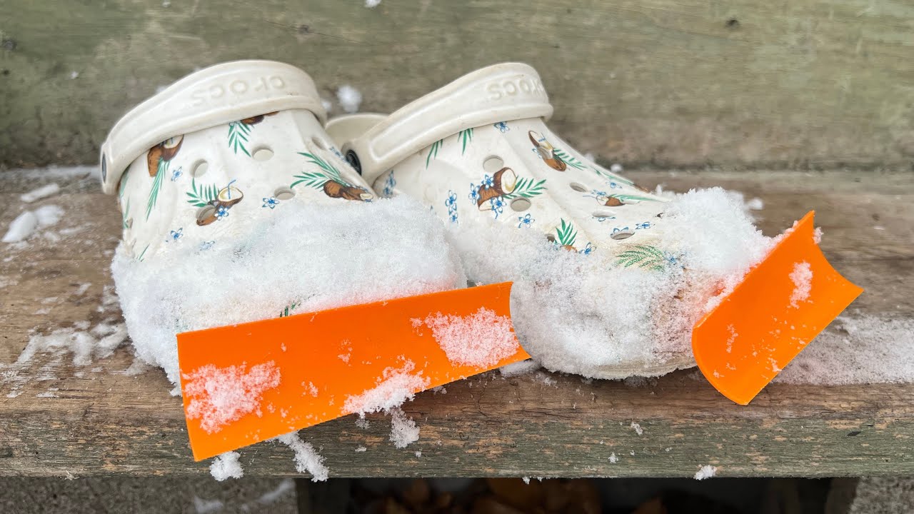 I made snowplows for Crocs 