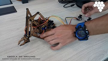 Braço Robótico controlado por Joystick