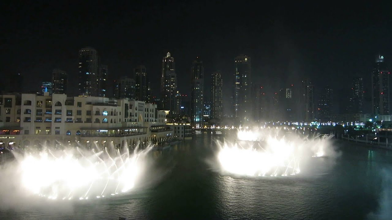 The Dubai Fountain: Thriller (by Michael Jackson)