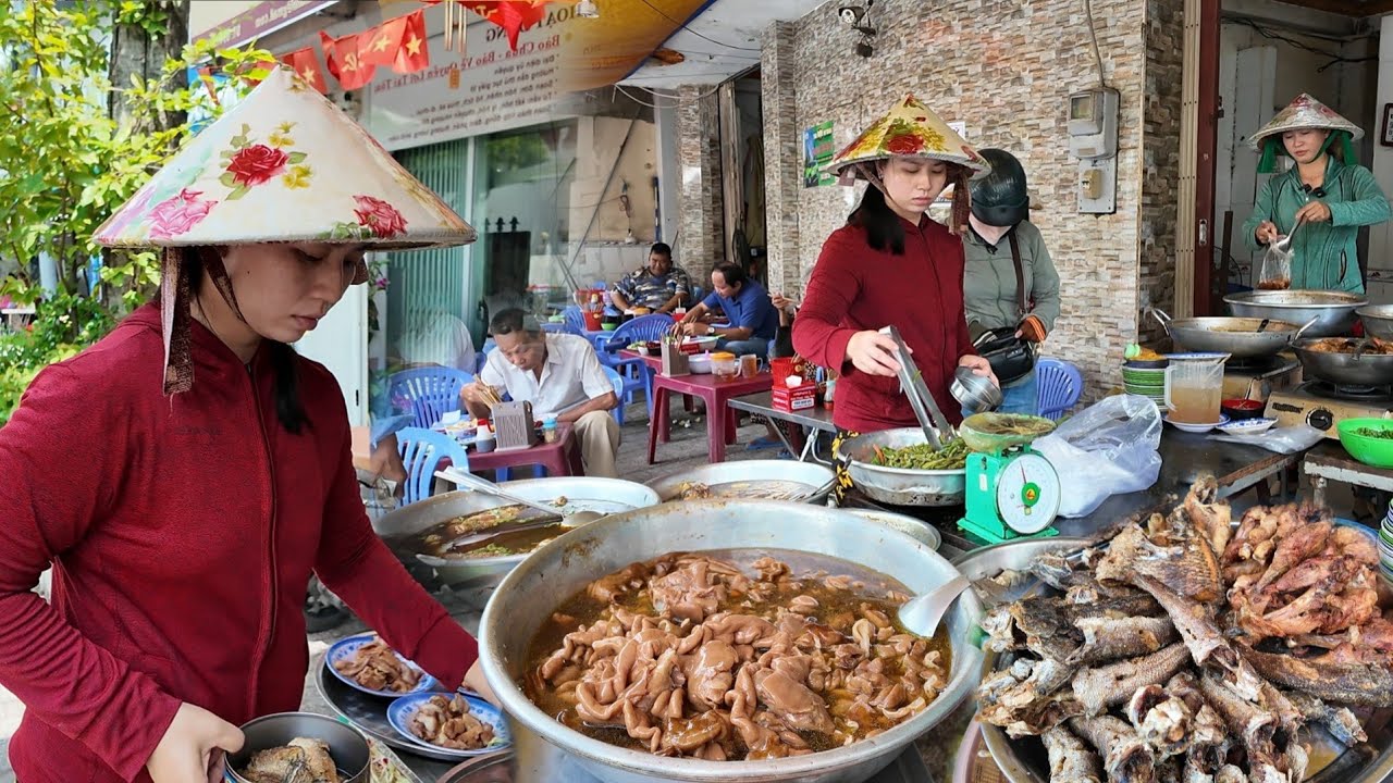 Quá đã thau mắm kho khổng lồ chị đẹp bán quán rẻ luôn cả nhà | Long Xuyên TV 