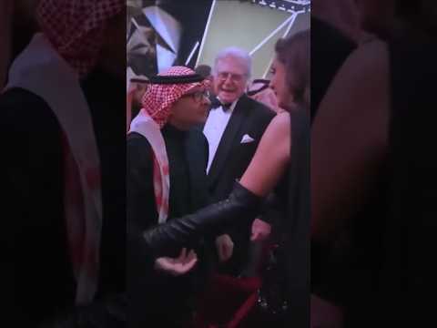 شاهد قبلة عبد المجيد عبد الله للفنانة انغام