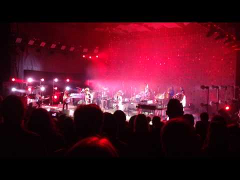 Arcade Fire - Hey Tonight (Live at Shoreline Amphitheater, Ca) 7/30/14