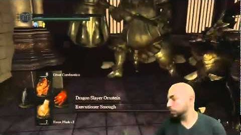 Swiftor raging on Dark Souls and throws his pad against the wall!