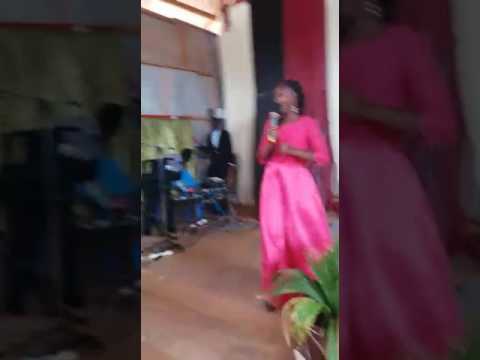 Video: Minara Miwili