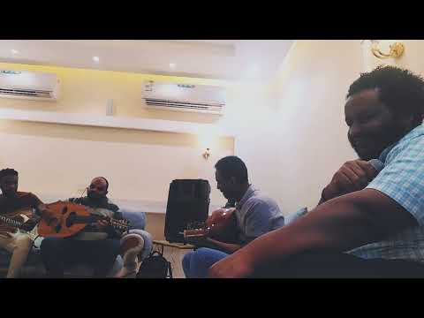 العمر الودر مشاركة اداء ميرغني الحاج للشاعره سعاده عبدالرحمن و الحان وغناء الفنان ابراهيم خوجلي